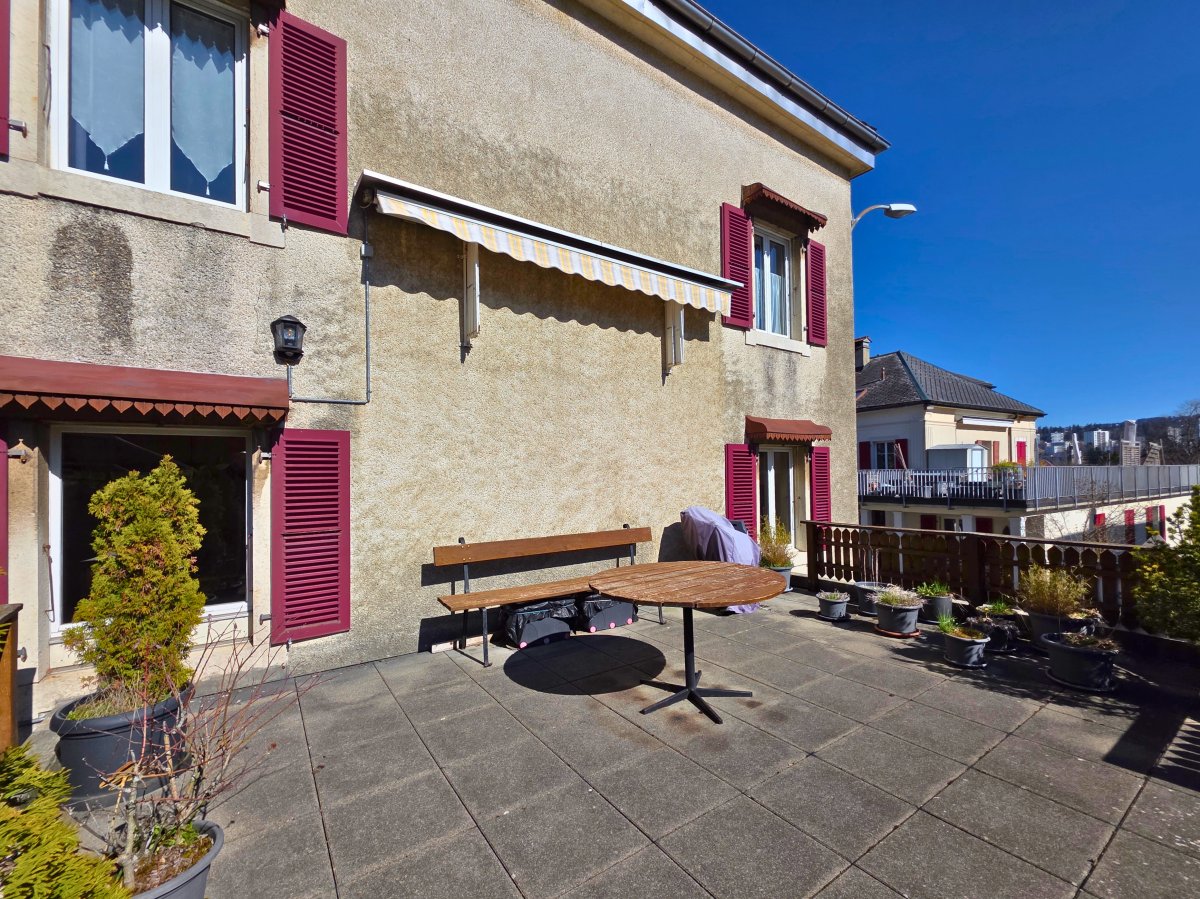 Maison de ville modulable avec 3 logements réunissables à La Chaux-de-Fonds en vente chez Apache Immobilier