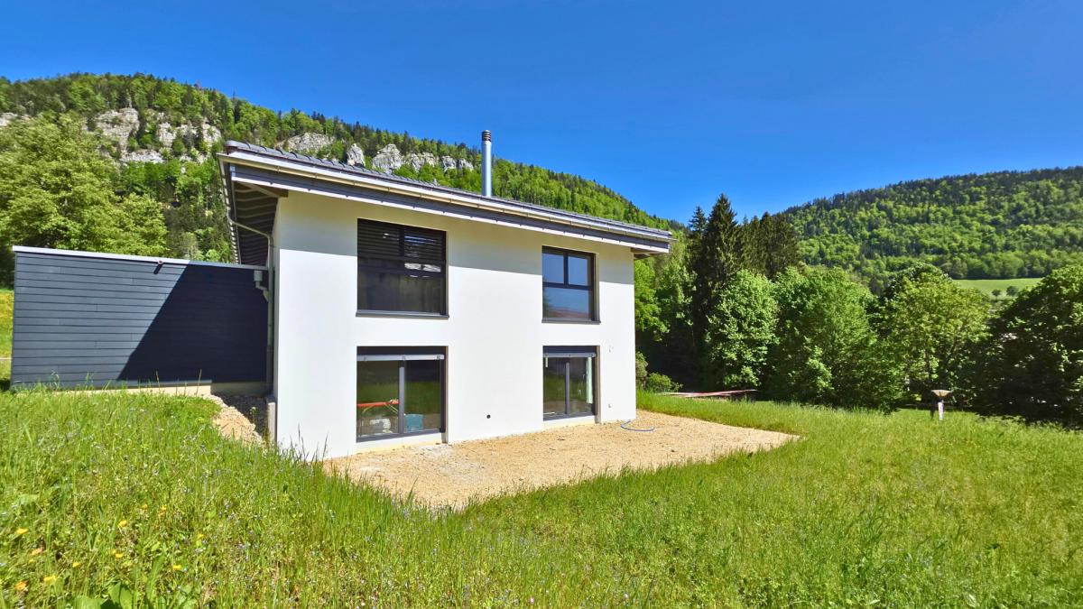 Villa neuve 5.5 pièces avec 2 salles d'eau à St-Sulpice, canton de Neuchâtel